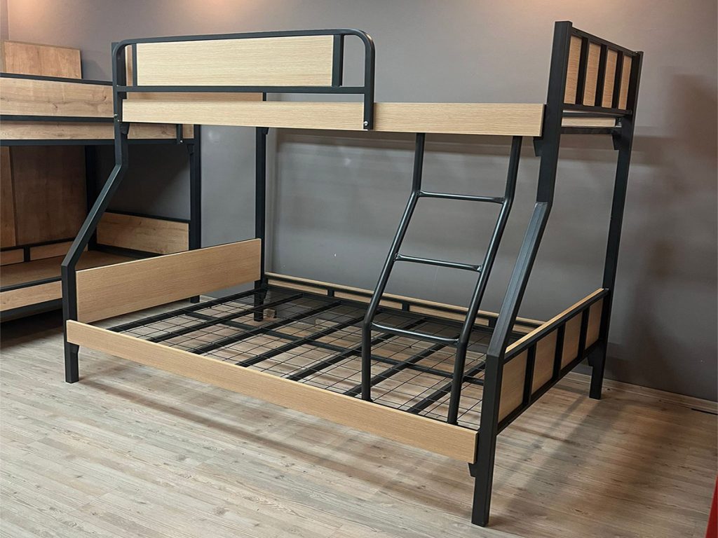 Özel Tasarım 3 Kişilik Metal Ranza